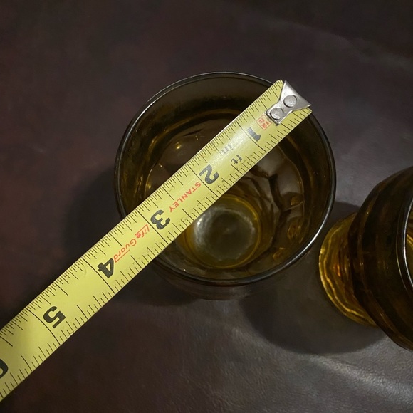 2 anchor hocking tall glasses - Picture 6 of 6